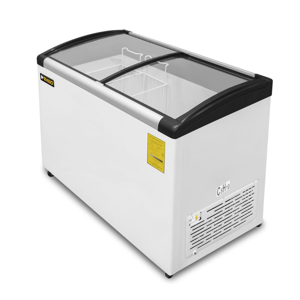 Congelador Rhino CONGECRI-7C, congelador tapa de cristal curva.