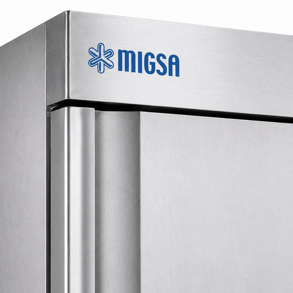 Refrigerador Migsa UR-27C-1, 650 litros, en acero inoxidable.